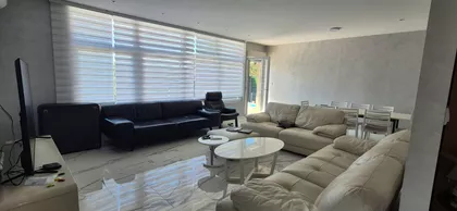 Zivana Nikolica | 4zida.rs