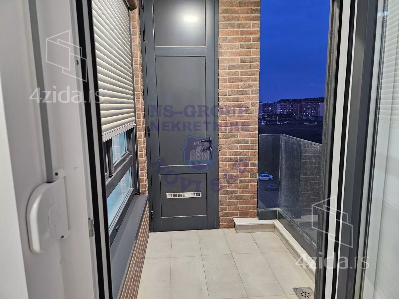 Jednoiposoban stan | 4zida