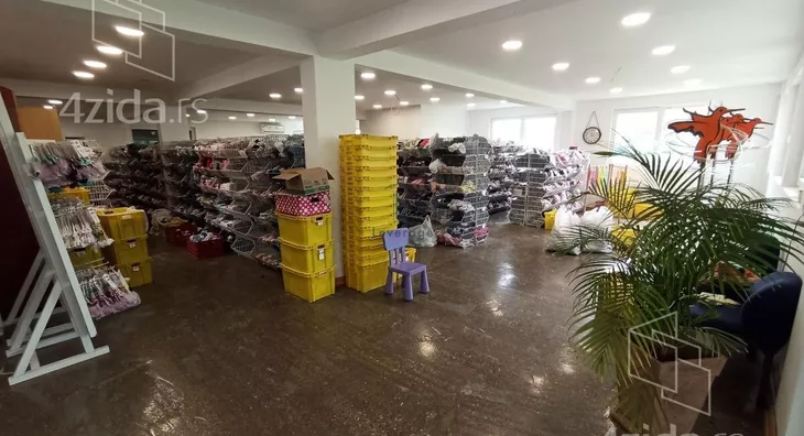 Poslovni prostor | 4zida