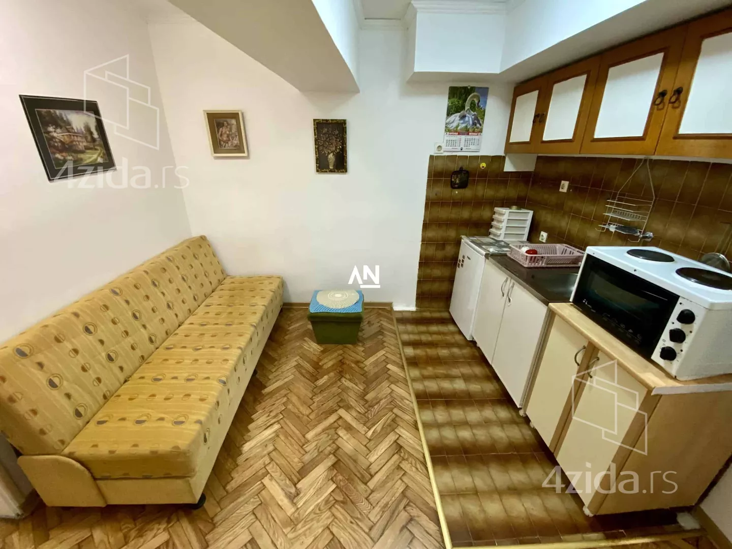 Jednoiposoban stan | 4zida