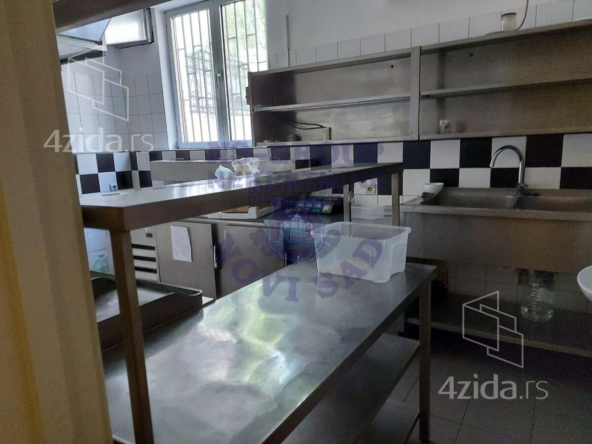 Lokal | 4zida