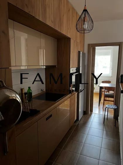 Jugovićevo | 4zida.rs