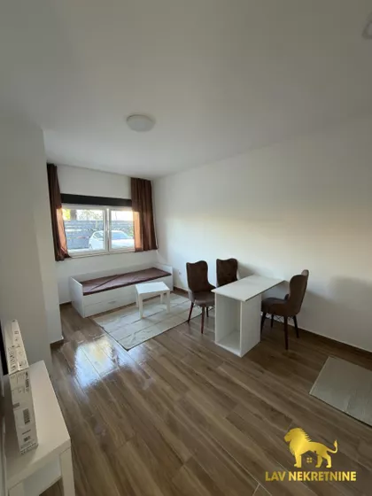 VETERNIČKA RAMPA | 4zida.rs