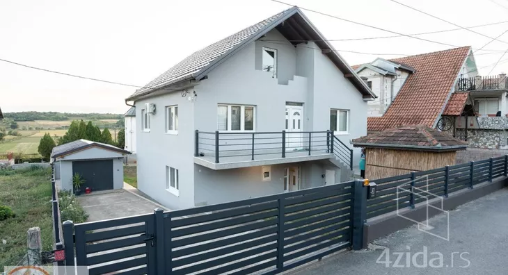 Kuća | 4zida