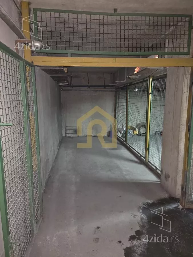 Garaža/Parking | 4zida