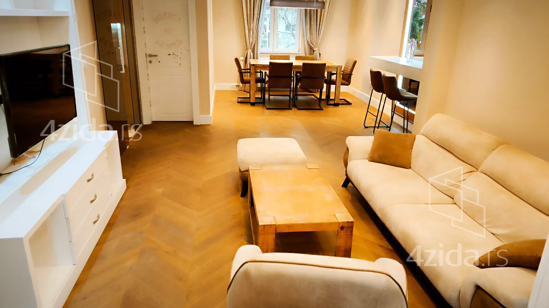 Trosoban stan | 4zida