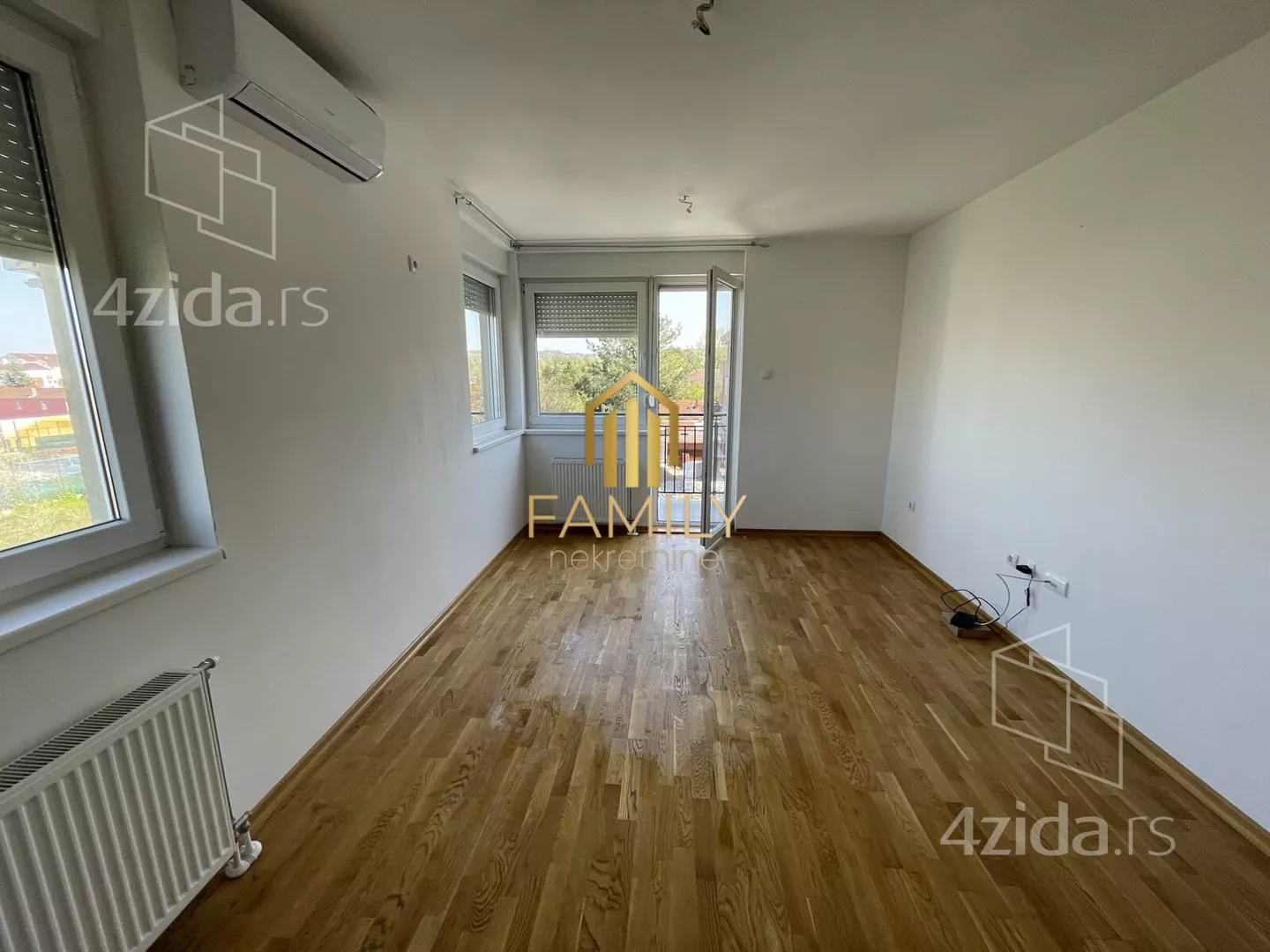 Troiposoban stan | 4zida