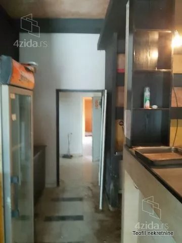 Lokal | 4zida
