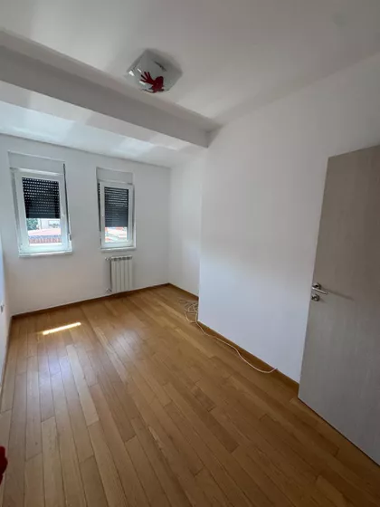 Save Kovačevića 20 | 4zida.rs