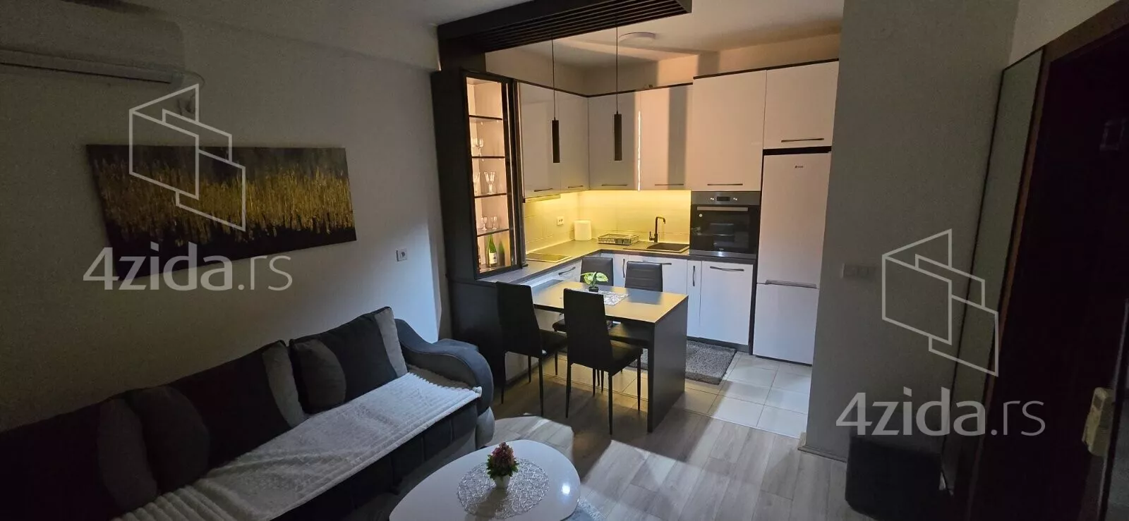 Jednoiposoban stan | 4zida