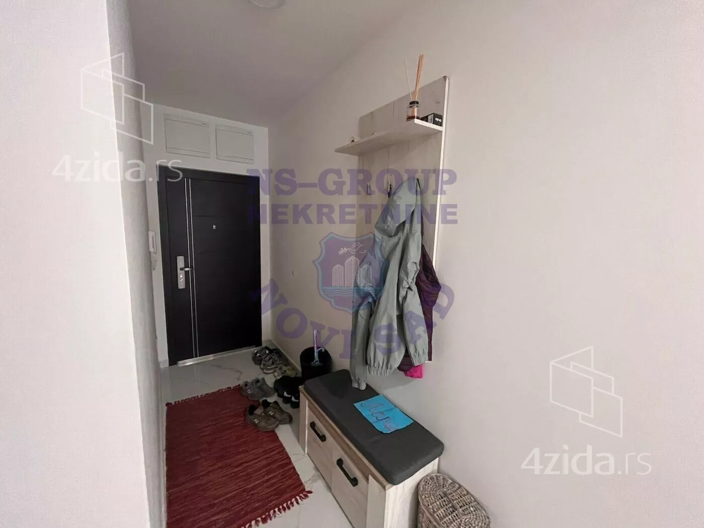 Troiposoban stan | 4zida