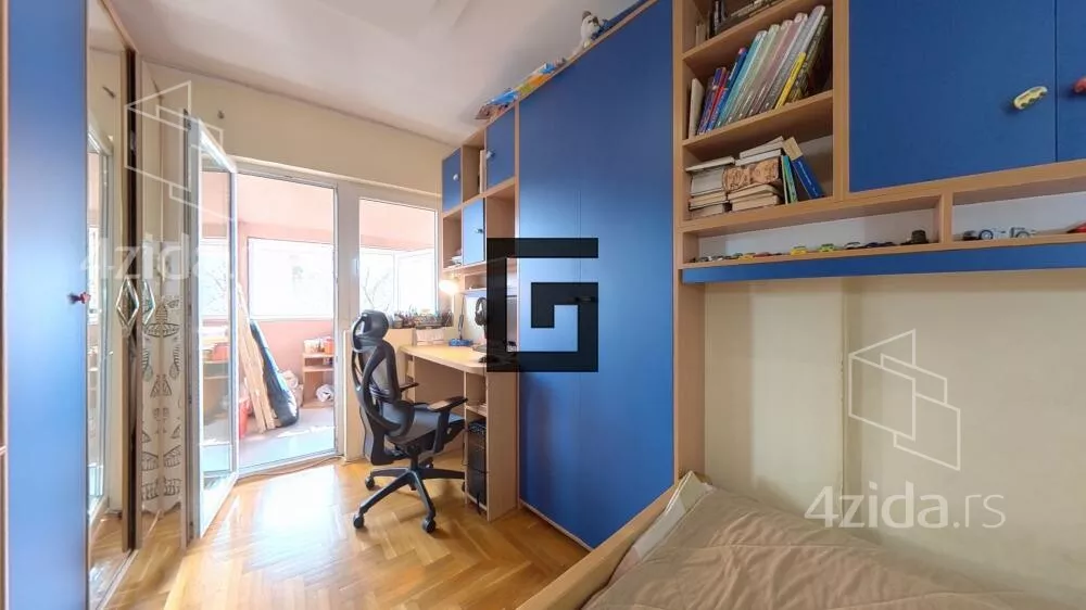 Četvorosoban stan | 4zida