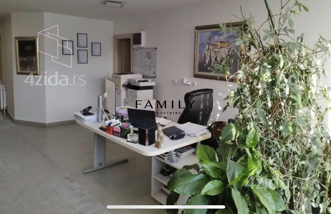 Poslovni prostor | 4zida