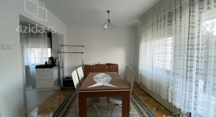 3-etažna kuća | 4zida