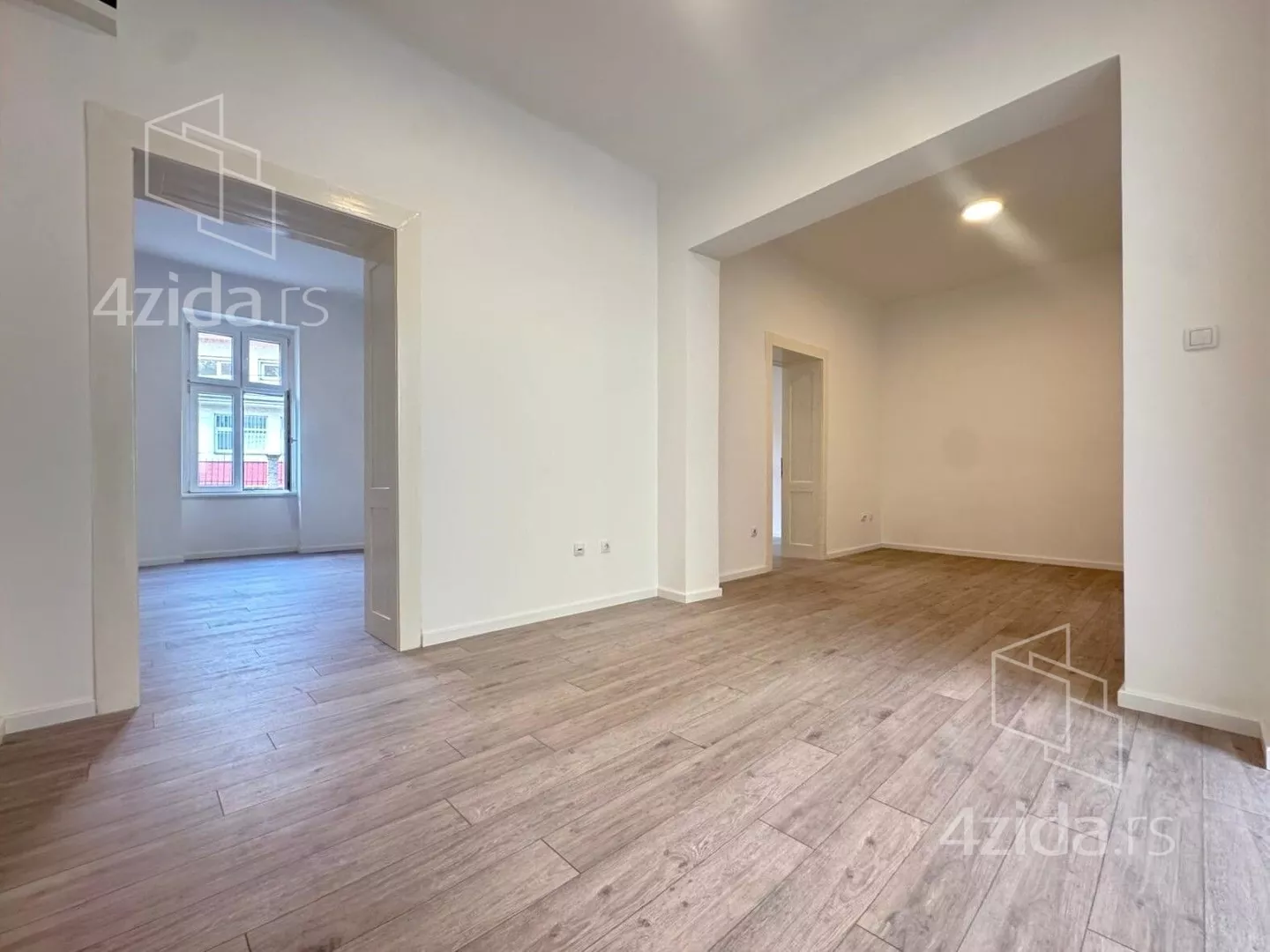 Petosoban stan | 4zida