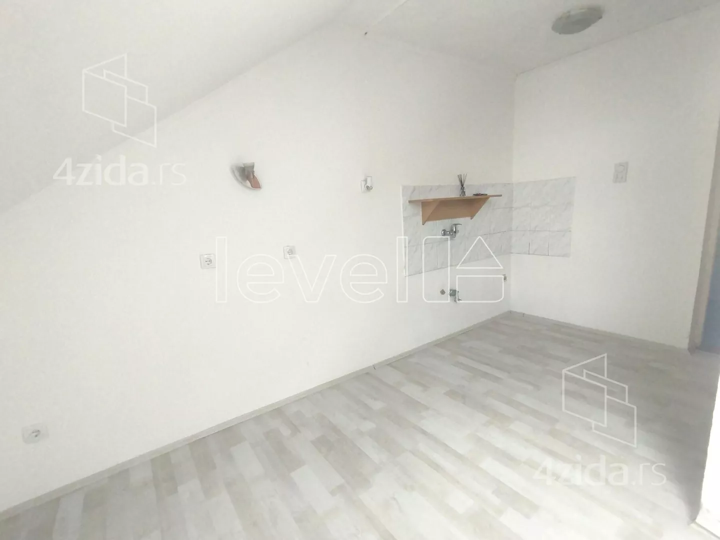 Garsonjera | 4zida