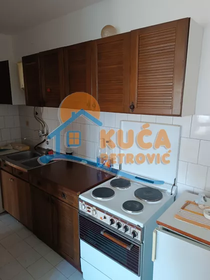 Rentgenova | 4zida.rs