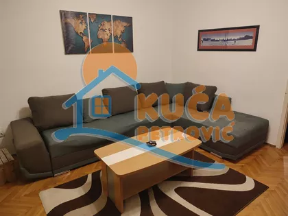 Rentgenova | 4zida.rs