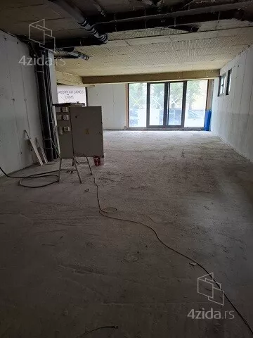 Poslovni prostor | 4zida