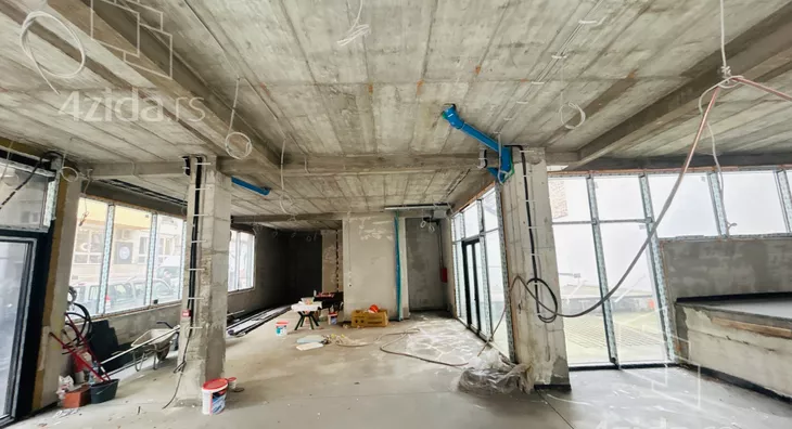 Poslovni prostor | 4zida