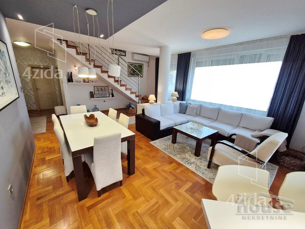 Šestosoban stan | 4zida