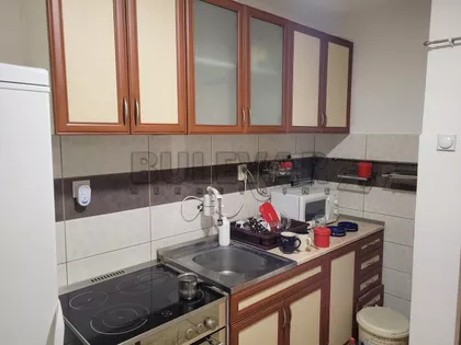 Rentgenova | 4zida.rs