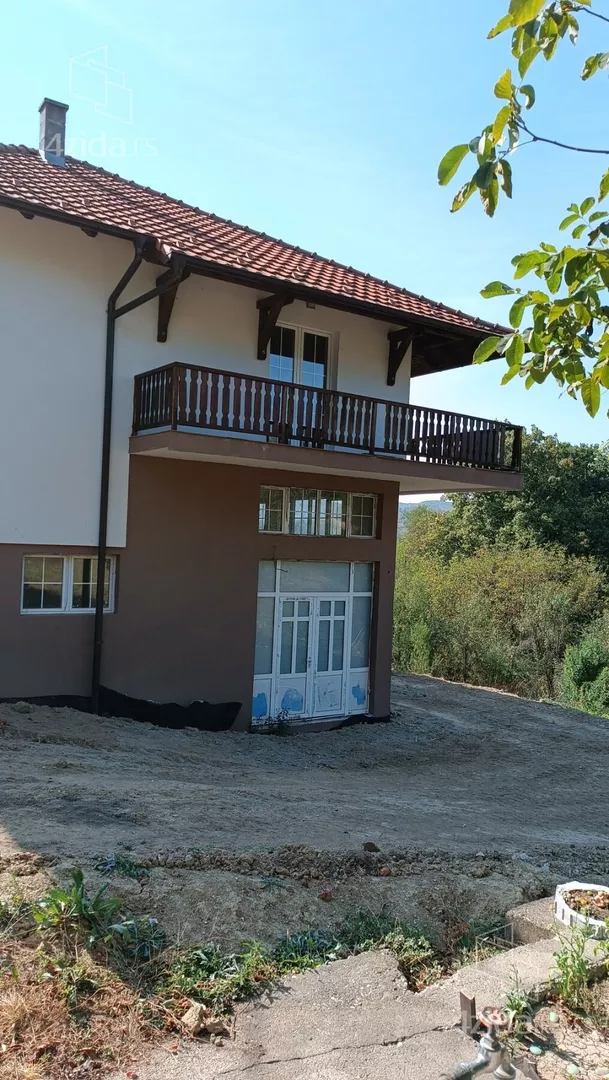 4-etažna kuća | 4zida