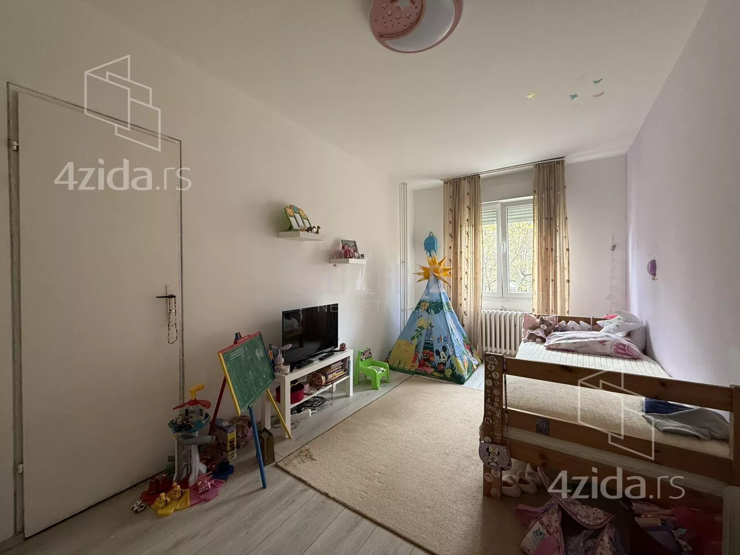 Dvoiposoban stan | 4zida