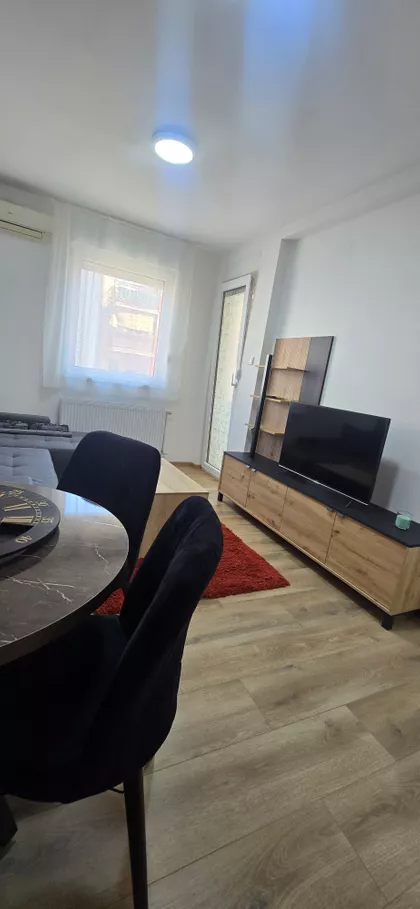 Janka Čmelika 53 | 4zida.rs