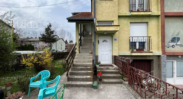 3-etažna kuća | 4zida