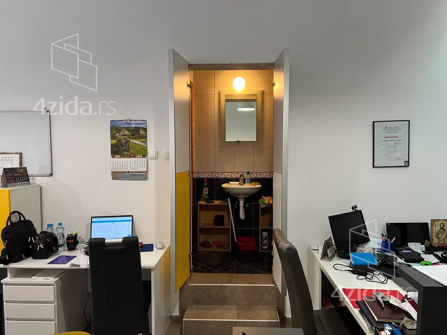 Lokal | 4zida