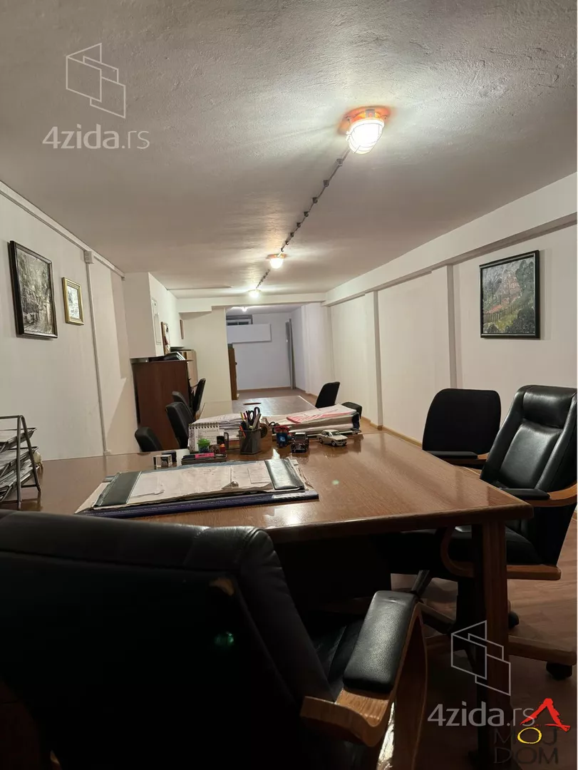 Poslovni prostor | 4zida