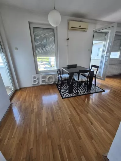Bežanijska kosa 1 | 4zida.rs