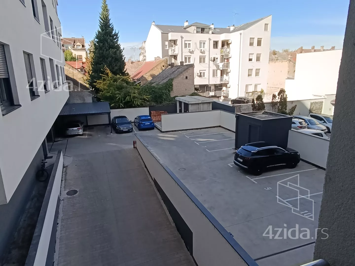 Parking | 4zida