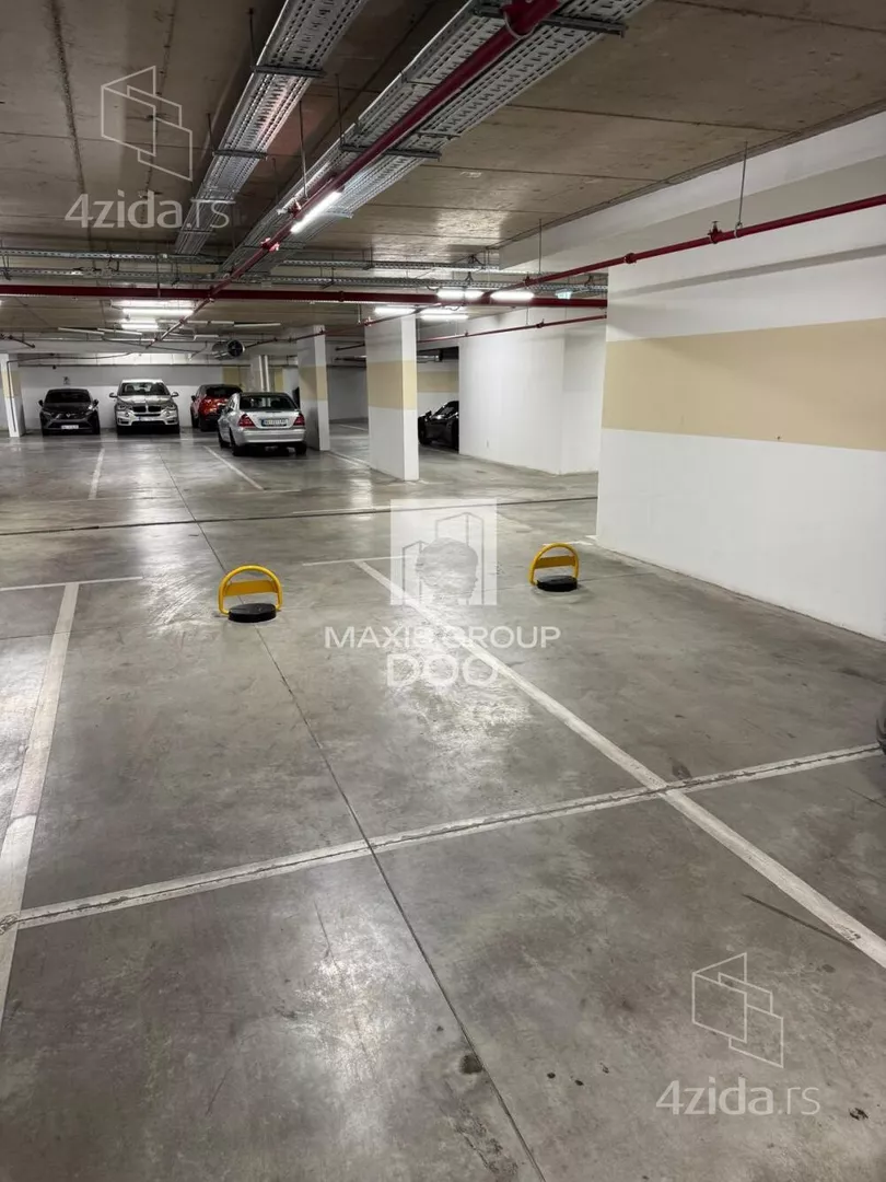 Garaža | 4zida