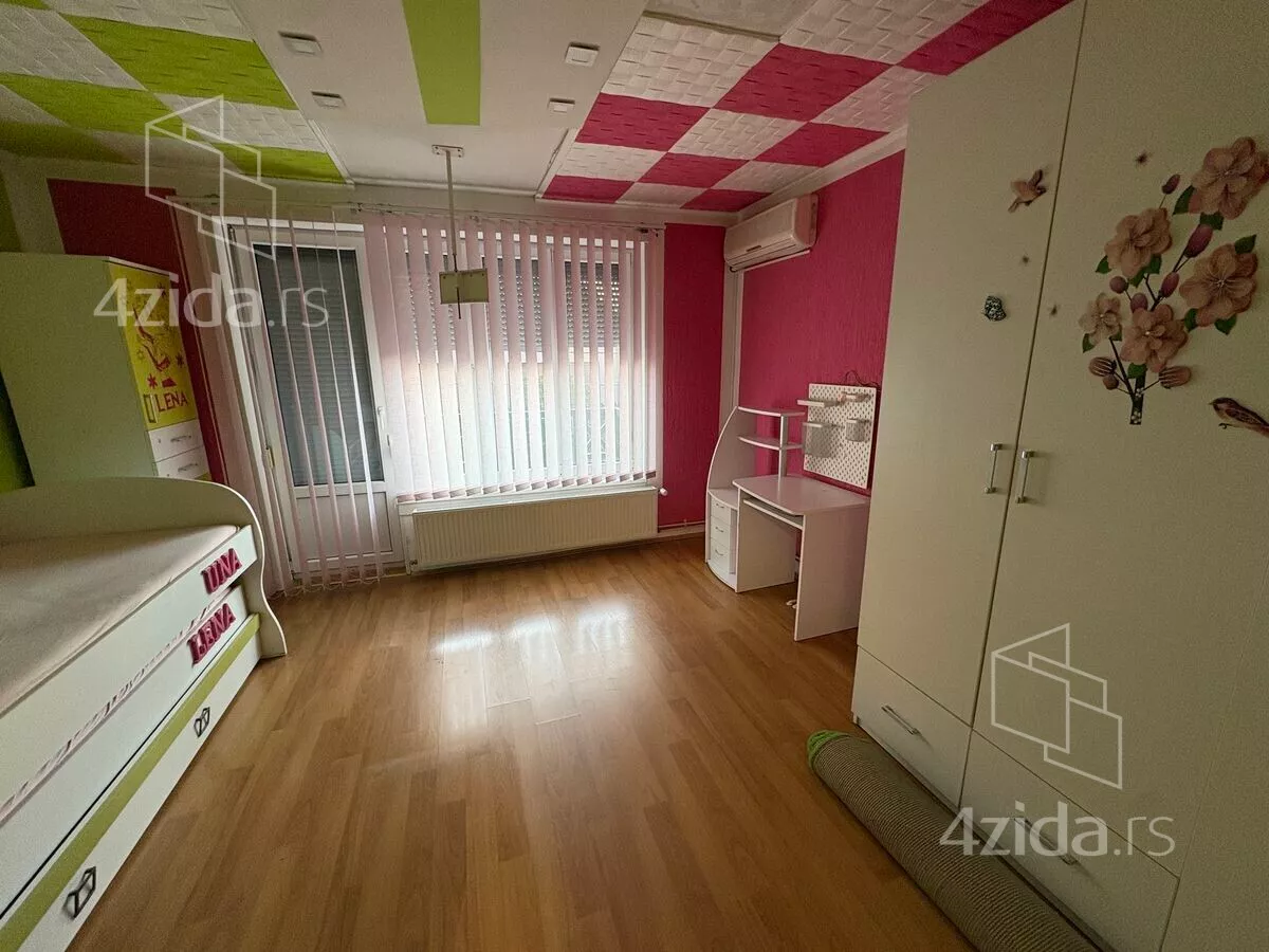 3-etažna kuća | 4zida