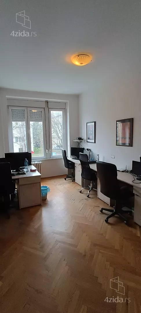 Šestosoban stan | 4zida