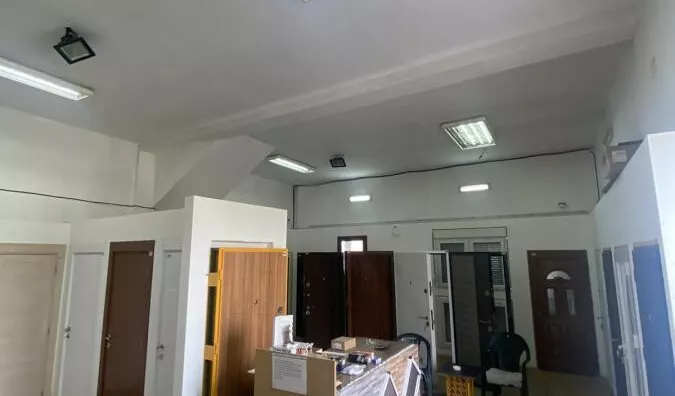 Lokal | 4zida