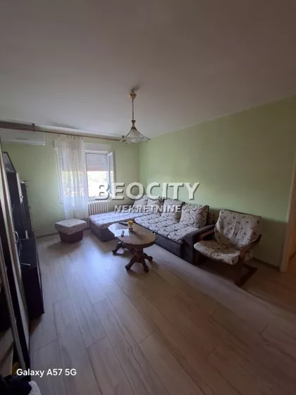 Stevana Momčilovića | 4zida.rs