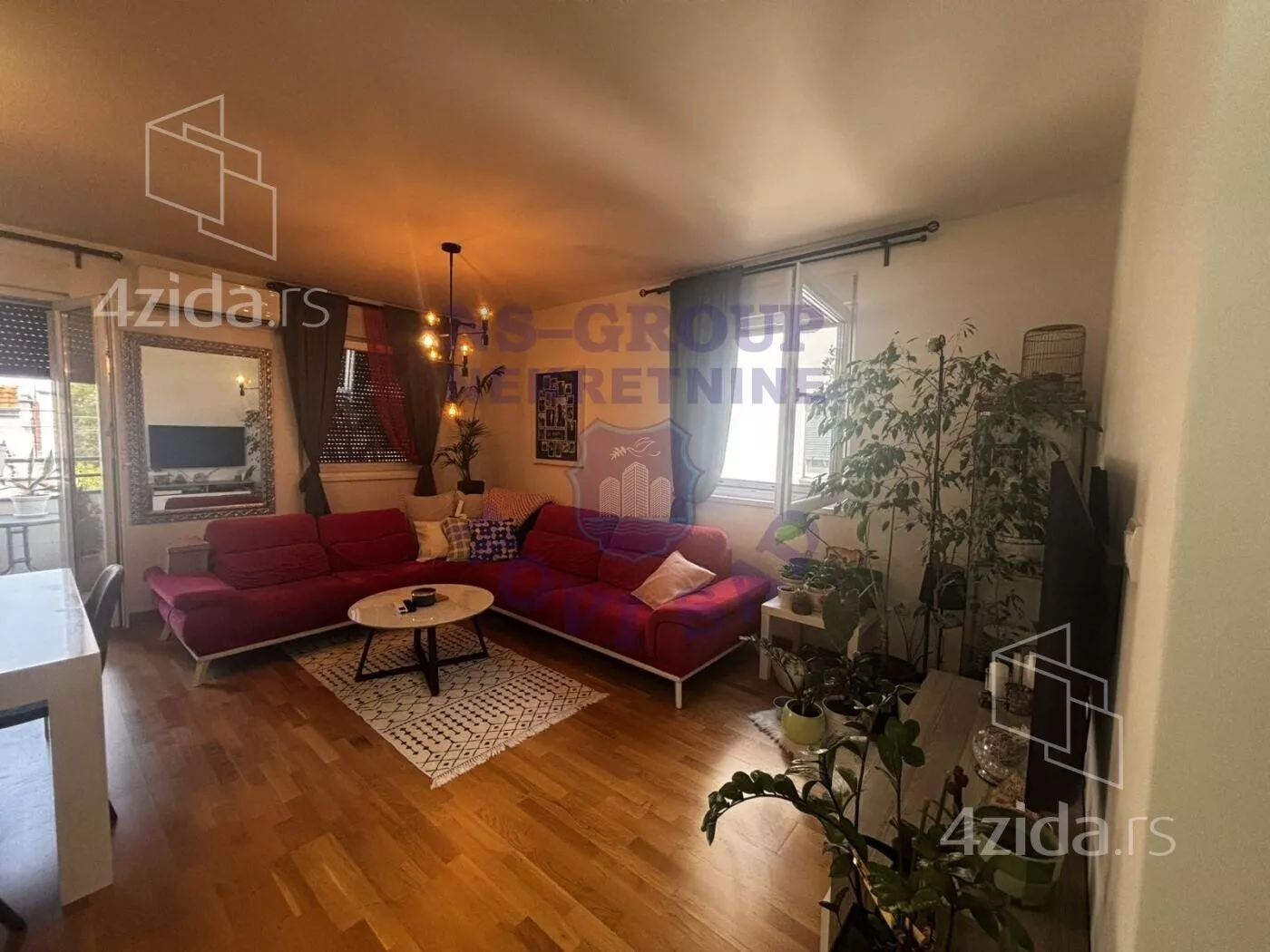 Troiposoban stan | 4zida