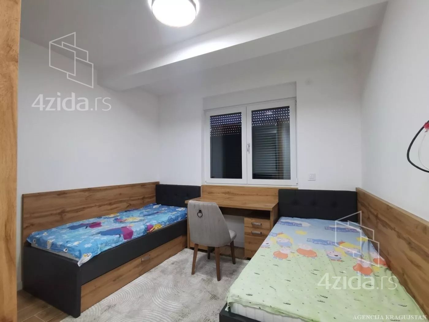 Dvoiposoban stan | 4zida