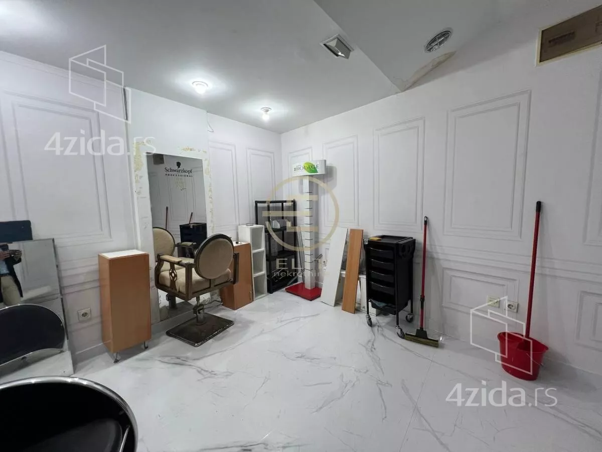 Lokal | 4zida