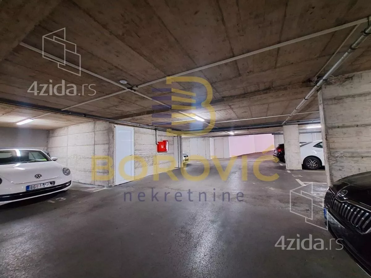 Parking | 4zida