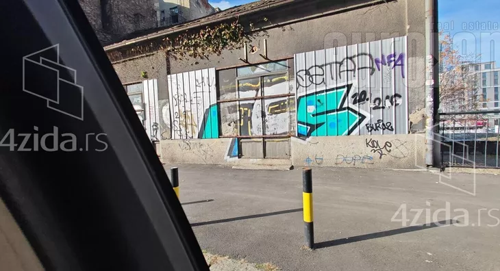 Lokal | 4zida