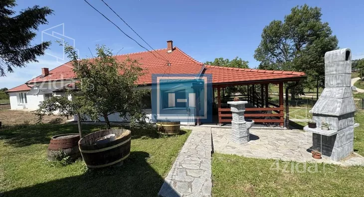 Kuća | 4zida