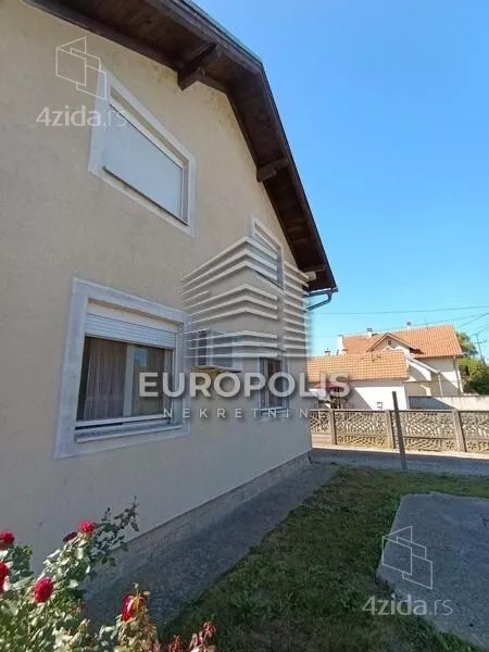 3-etažna kuća | 4zida