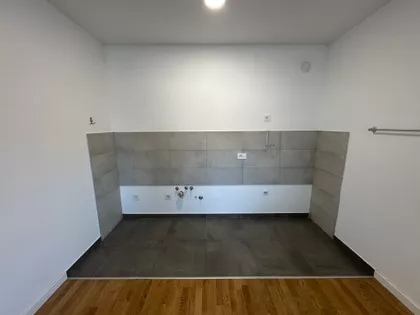 Novo Naselje | 4zida.rs