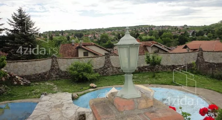 Kuća | 4zida