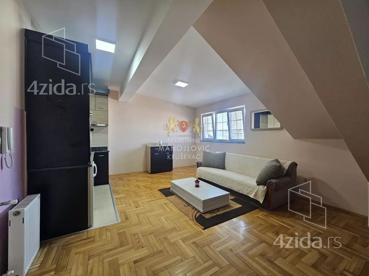 Garsonjera | 4zida
