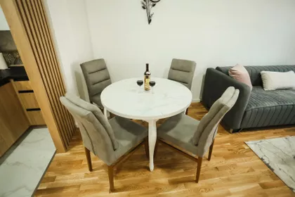 Ugostiteljska 48 | 4zida.rs